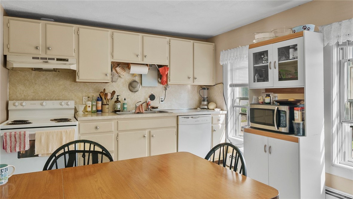 1021 Toll Gate Road Warwick, RI 02886 - Photo 17 of 23 Gallery Image 17