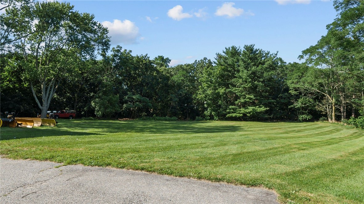 1021 Toll Gate Road Warwick, RI 02886 - Photo 4 of 23 Gallery Image 4