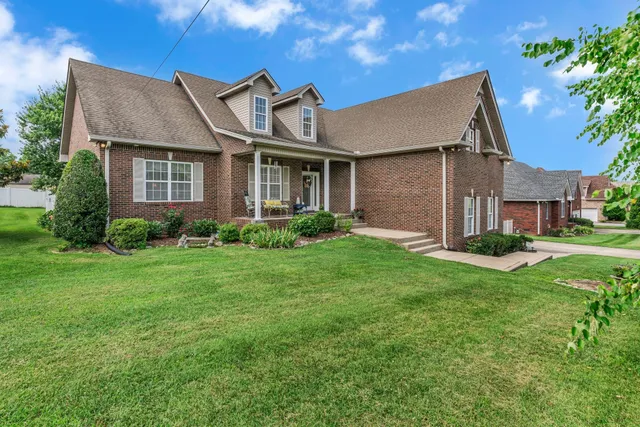 $434,900 | 1008 Graceland Way, Greenbrier, TN 37073