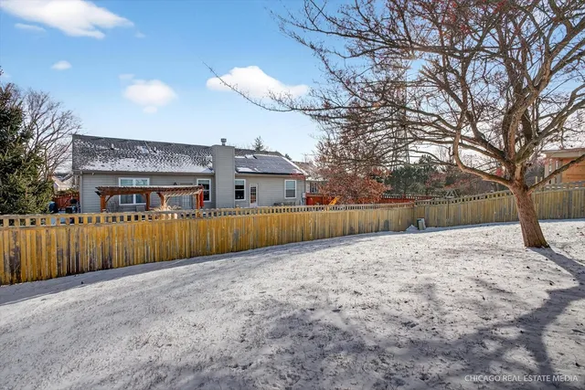 $390,000 | 1567 Galway Drive, Aurora, IL 60505