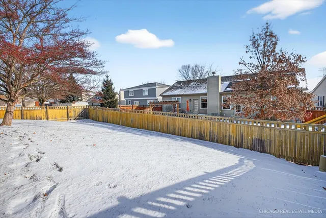 $390,000 | 1567 Galway Drive, Aurora, IL 60505