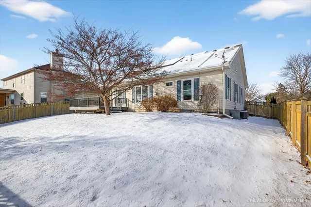 $390,000 | 1567 Galway Drive, Aurora, IL 60505