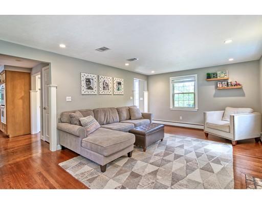 90 Parker Road Wakefield, MA 01880 - Photo 3 of 30 Gallery Image 3