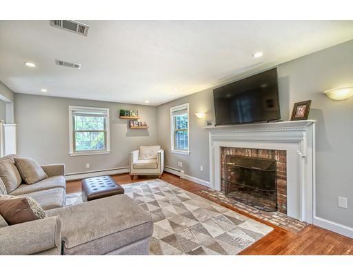 90 Parker Road Wakefield, MA 01880 - Photo 4 of 30 Gallery Image 4