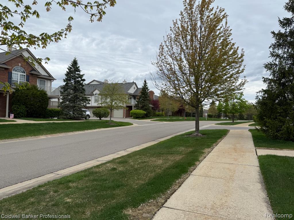 5349 Brookemonte Circle Rochester, MI 48306 - Photo 42 of 44