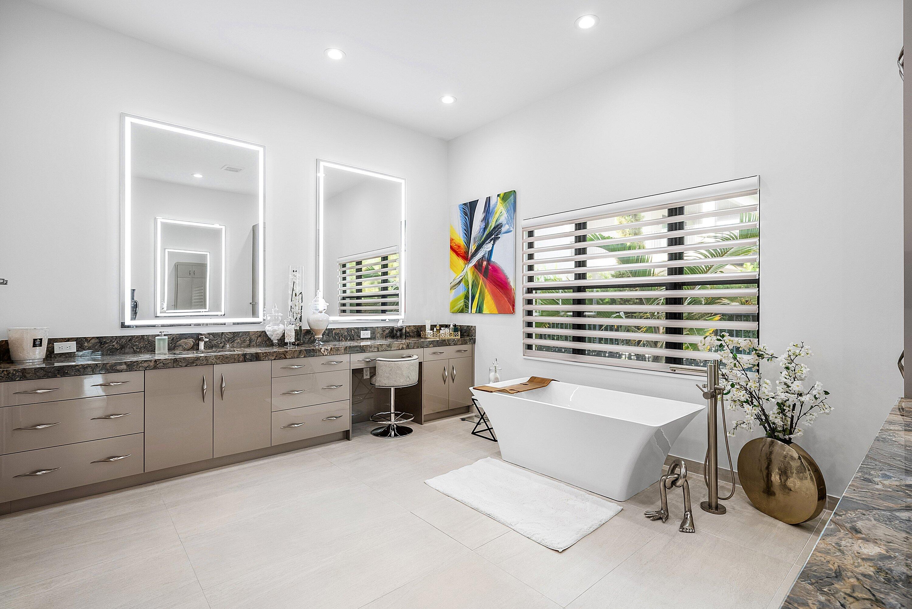 9569 Vescovato Way Boca Raton, FL 33496 - Photo 20 of 98 Primary Bathroom