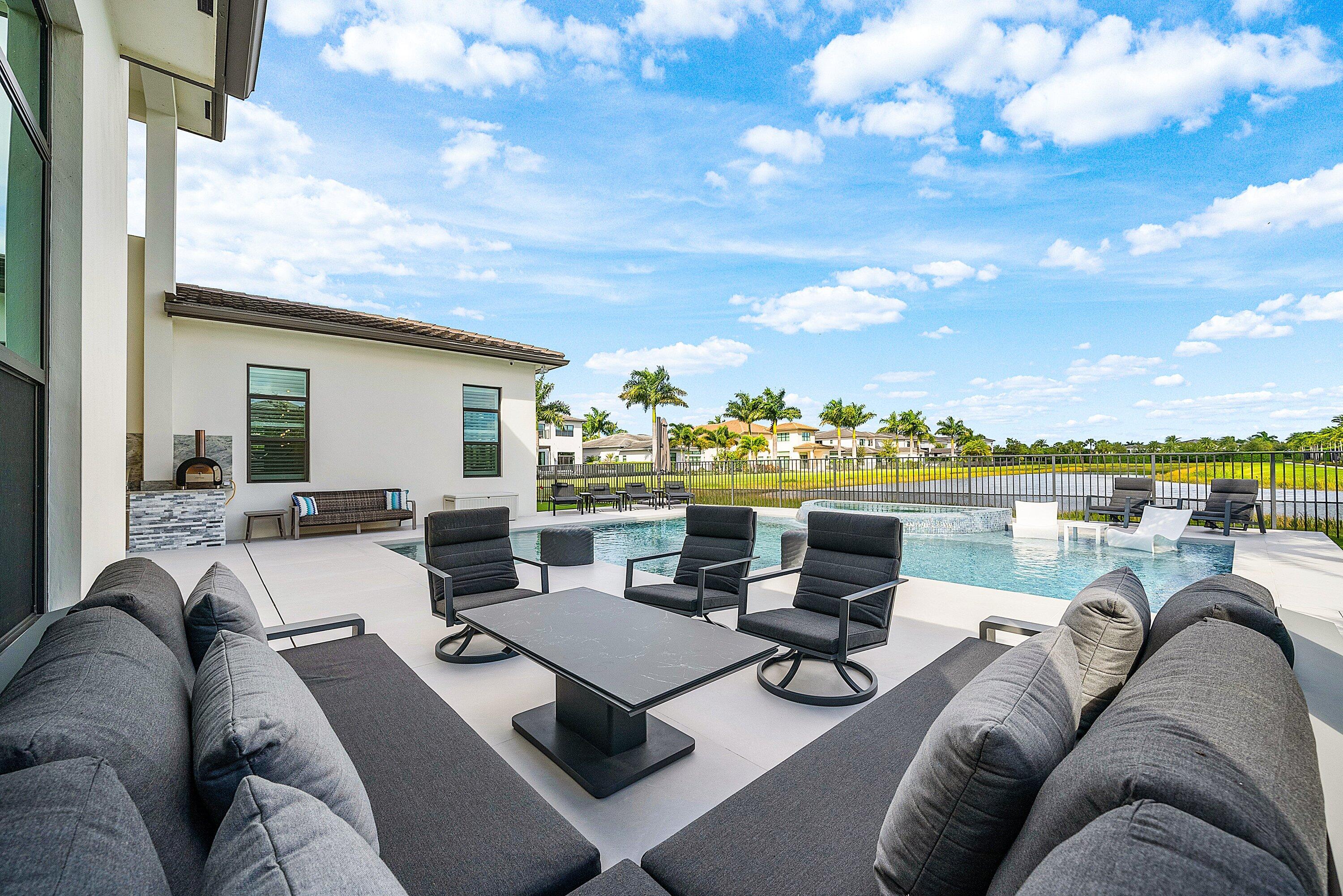 9569 Vescovato Way Boca Raton, FL 33496 - Photo 47 of 98 Backyard