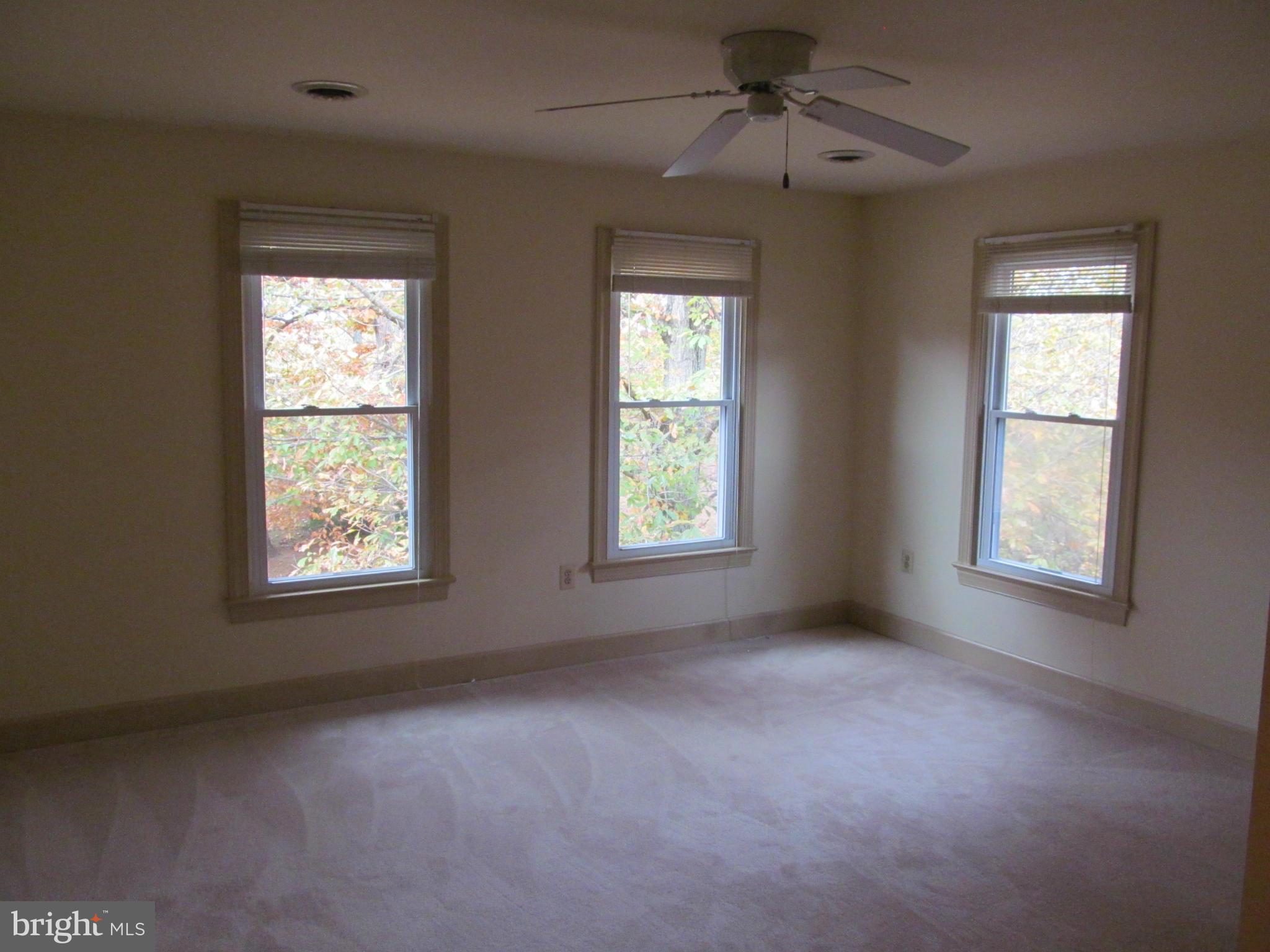 6355 Leeds Manor Road Marshall, VA 20115 - Photo 19 of 30 Bedroom