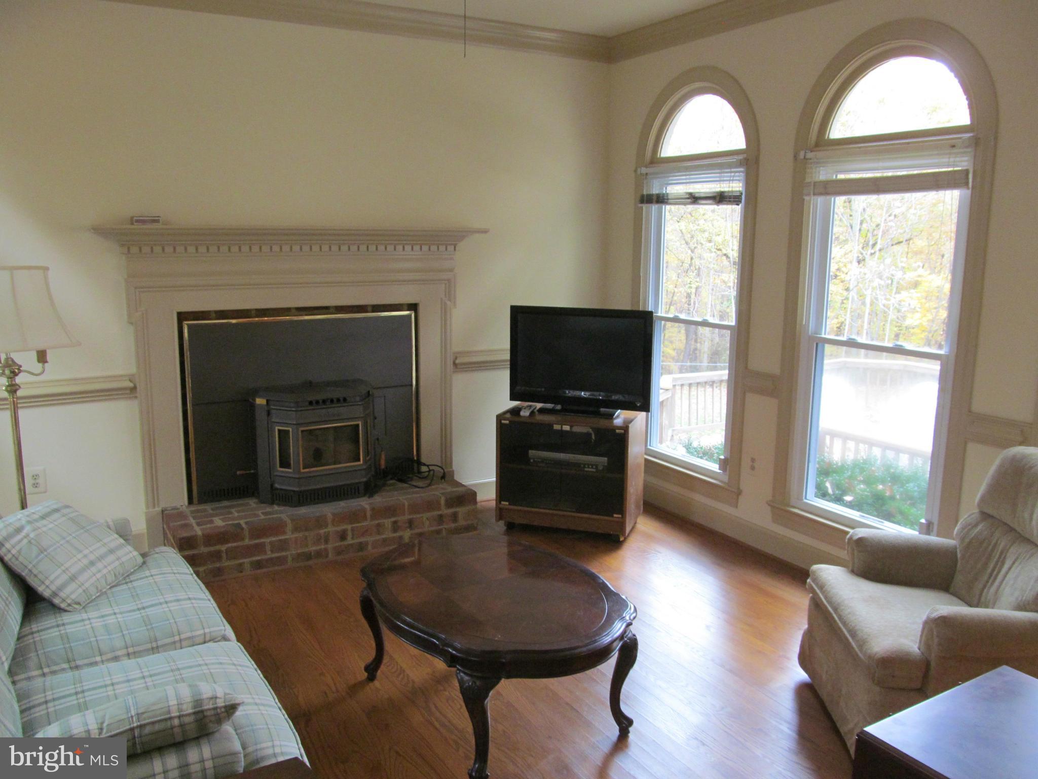 6355 Leeds Manor Road Marshall, VA 20115 - Photo 10 of 30 Interior (General)