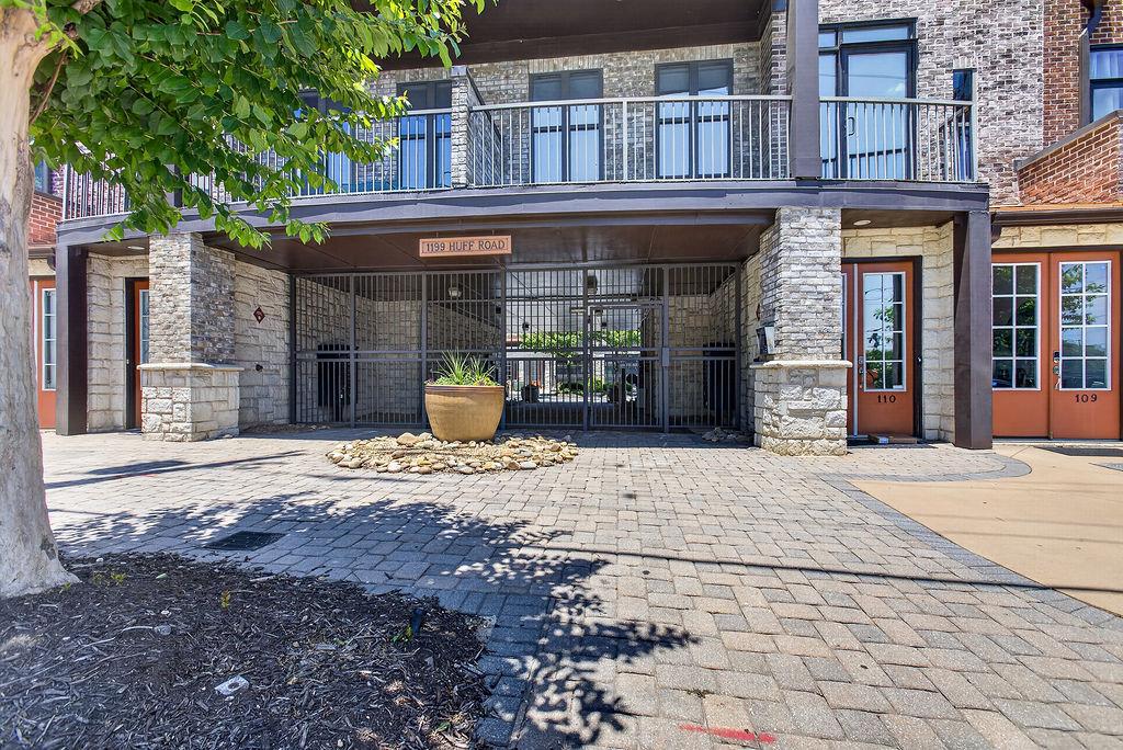 1199 Huff Road Northwest, Unit 125 Atlanta, GA 30318 - Photo 9 of 41 Gallery Image 9
