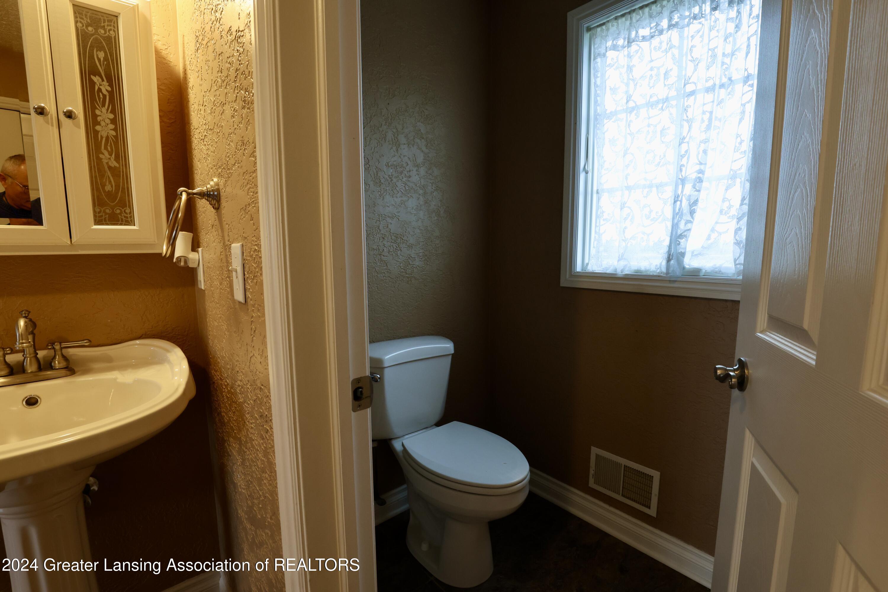7930 South Francis Road Dewitt, MI 48820 - Photo 37 of 53 5G1A5074