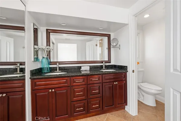 a view of outdoor space yard and porch