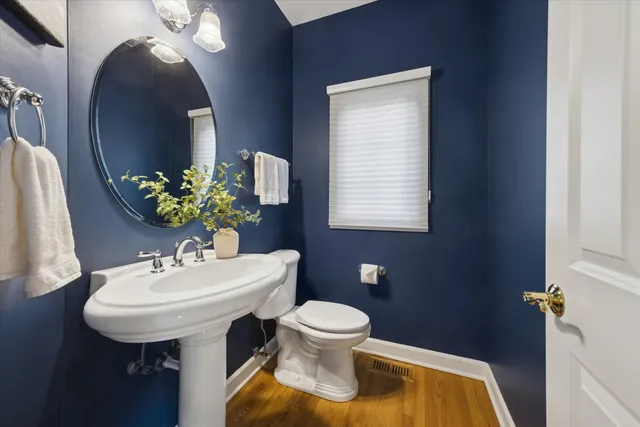 $1,399,000 | 15 Gilbert Avenue, Clarendon Hills, IL 60514