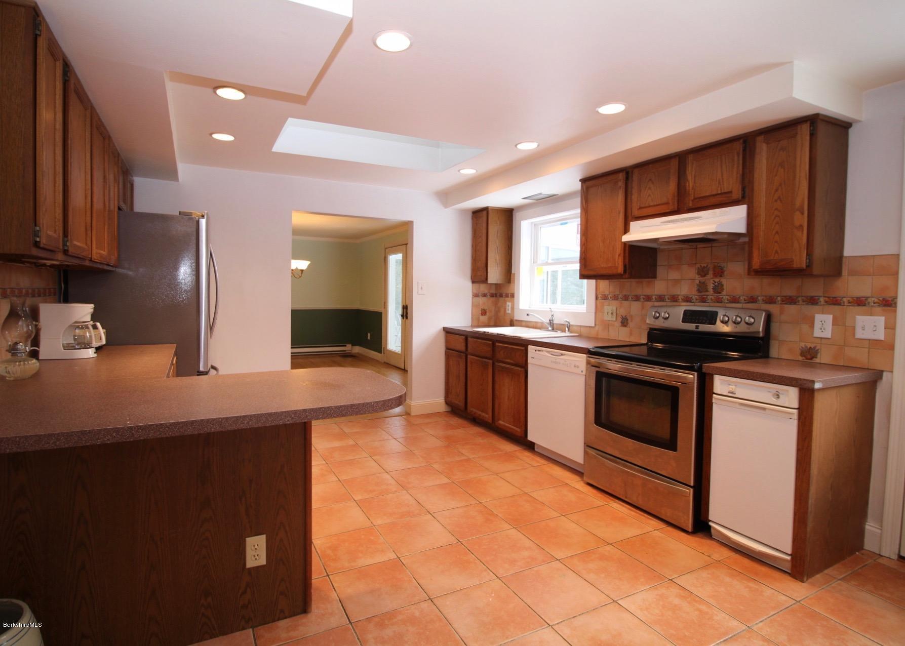 128 Rannapo Road Sheffield, MA 01257 - Photo 8 of 24 9 kitchen