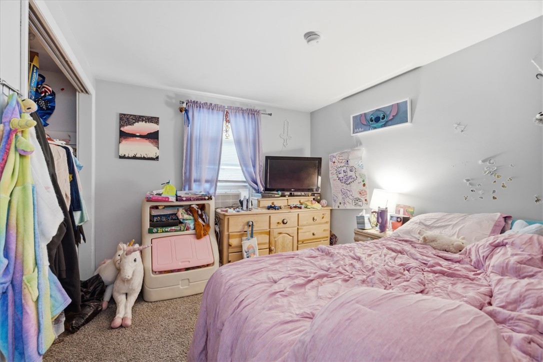 44 Warwick Road Pawtucket, RI 02861 - Photo 13 of 50