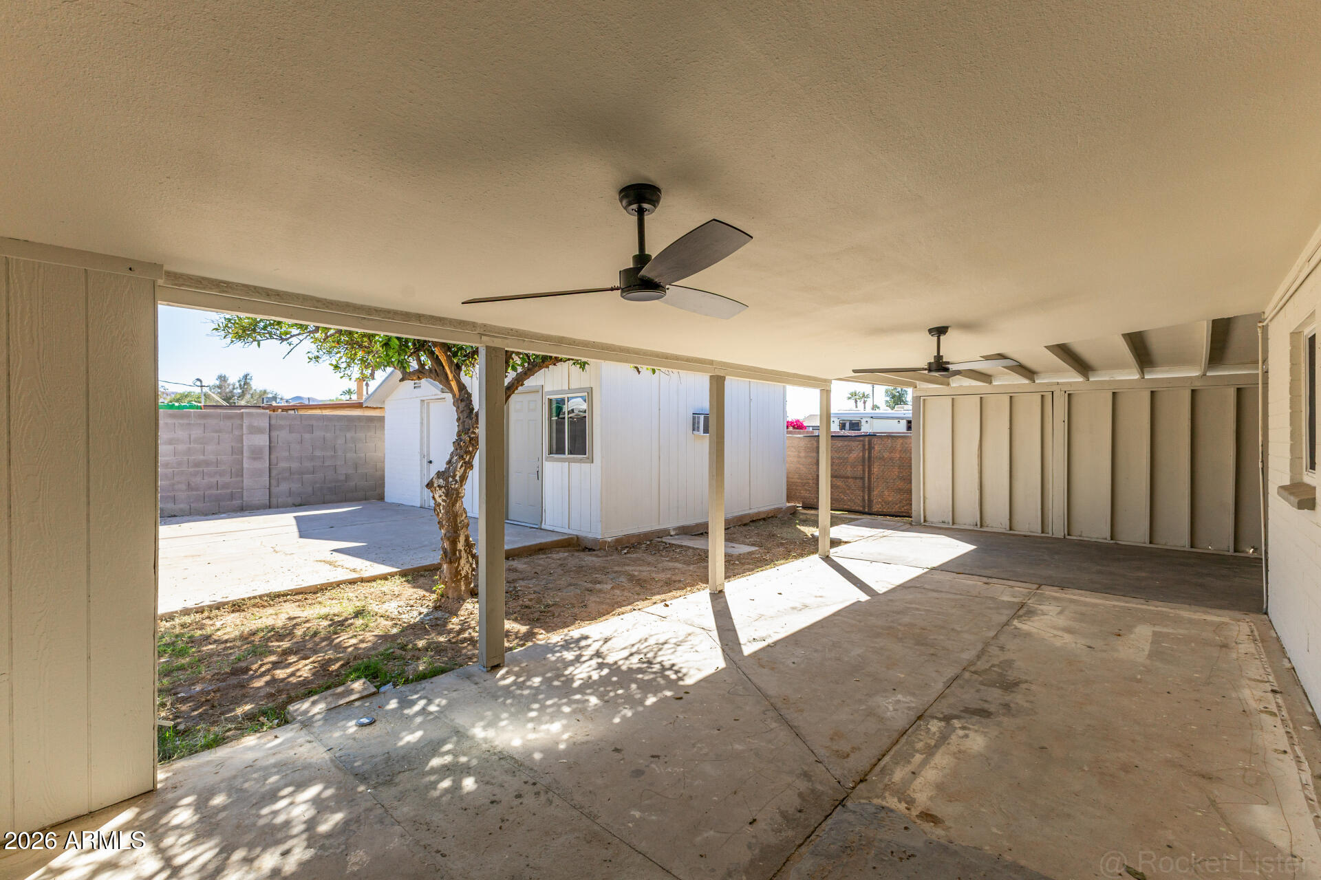 335 West Vineyard Road Phoenix, AZ 85041 - Photo 33 of 36 33 - Vineyard 335
