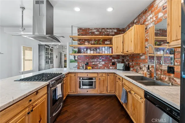 $649,000 | 1029 West Palm Avenue, Redlands, CA 92373