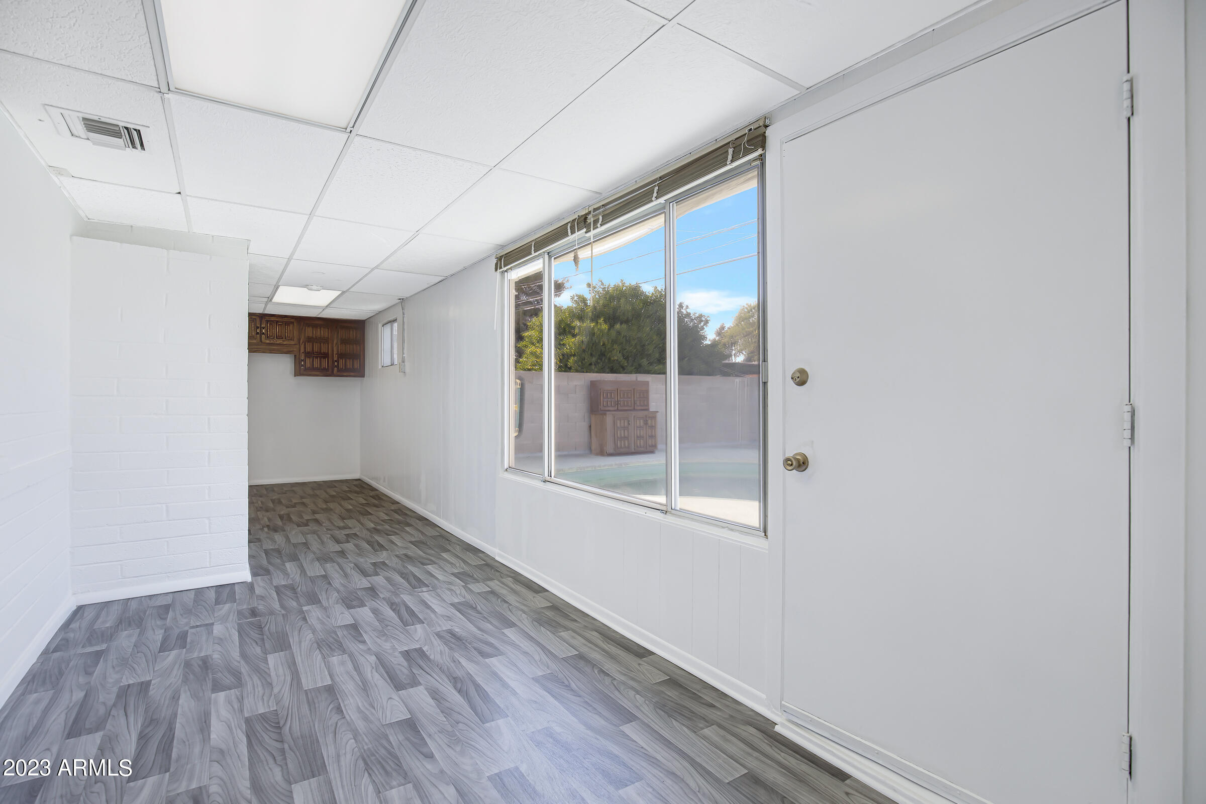 3202 West Cactus Road Phoenix, AZ 85029 - Photo 13 of 30 3202 W Cactus Rd-15