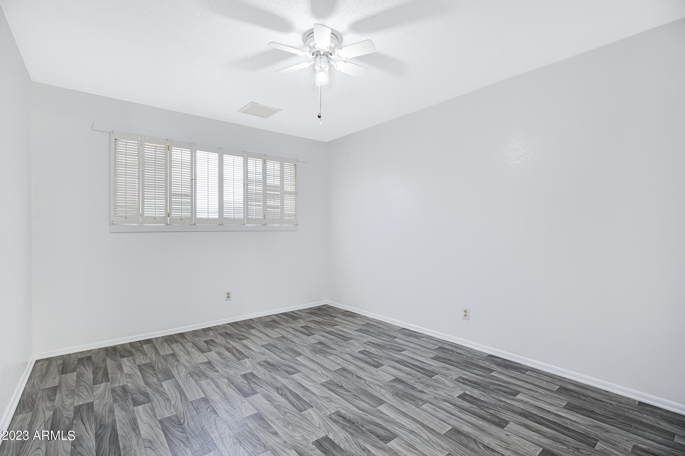 3202 West Cactus Road Phoenix, AZ 85029 - Photo 19 of 30 3202 W Cactus Rd-22
