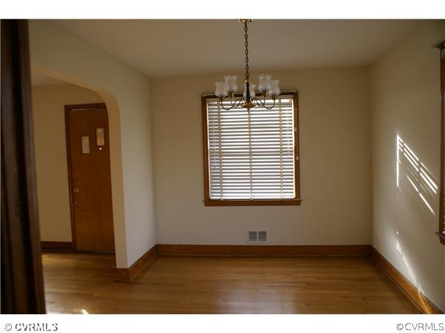 2202 Springdale Road Richmond, VA 23222 - Photo 5 of 6 Dining Room