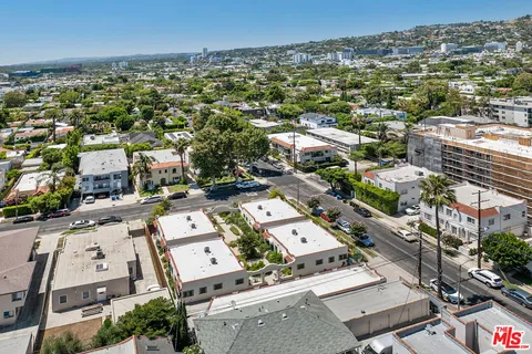 $5,950,000 | 750 North Edinburgh Avenue, Los Angeles, CA 90046