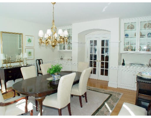 22 Spring Grove Road Andover, MA 01810 - Photo 6 of 12