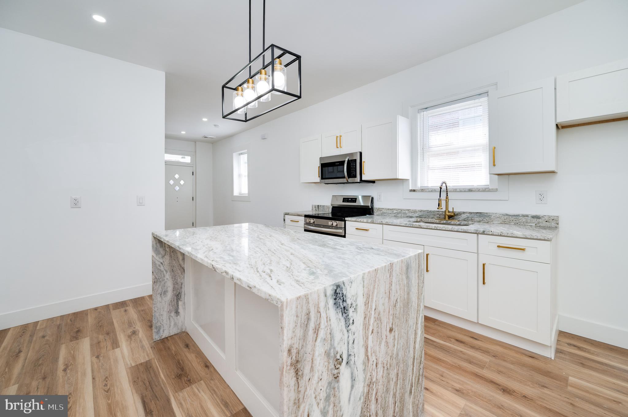 308 State Street Reading, PA 19607 - Photo 13 of 50 WATERFALL ISLAND