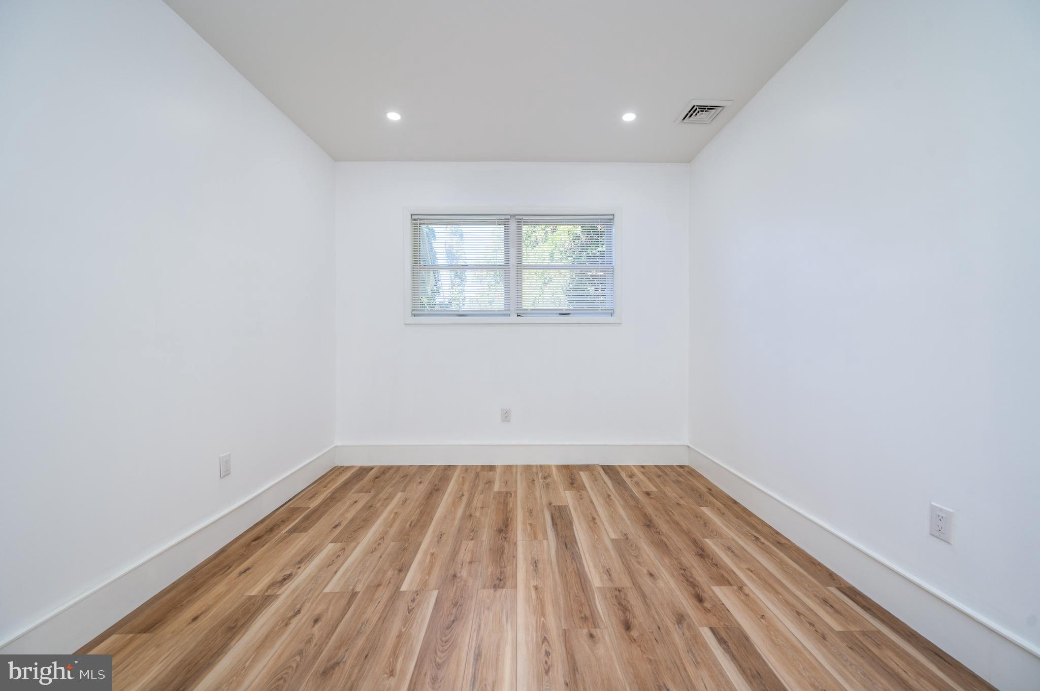 308 State Street Reading, PA 19607 - Photo 18 of 50 WHITE WALLS