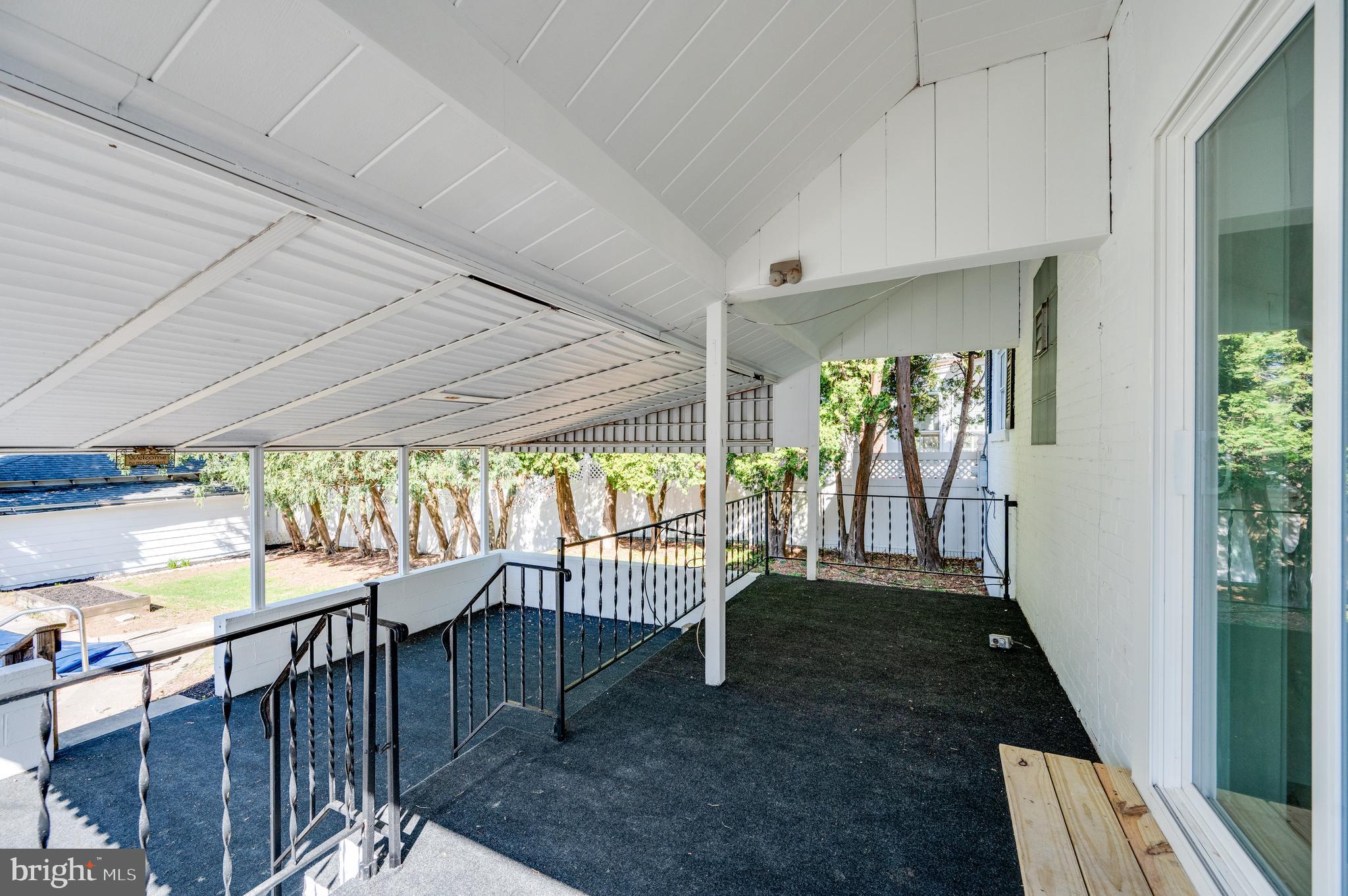 308 State Street Reading, PA 19607 - Photo 38 of 50 COVERED PATIO