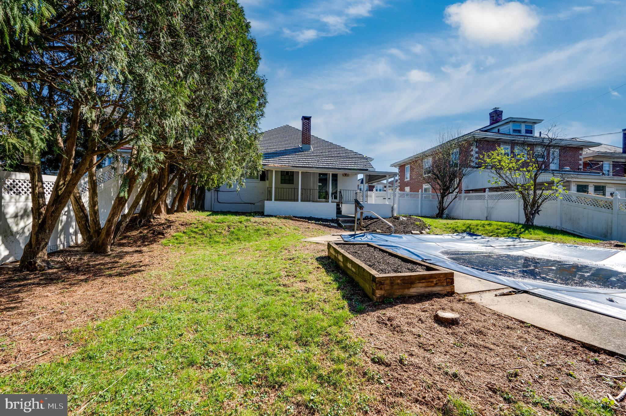308 State Street Reading, PA 19607 - Photo 42 of 50 BACKYARD