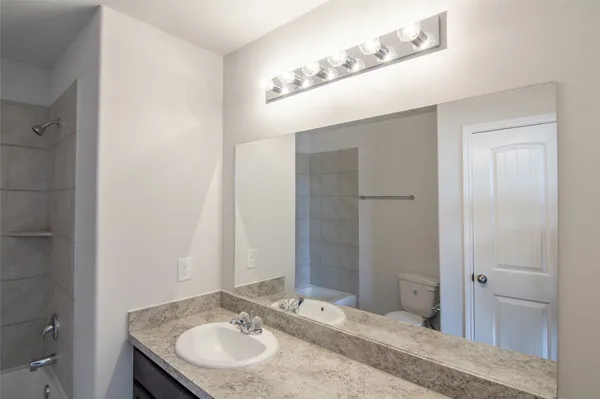 $1,820 | 18615 Queesborough Creek Road, Katy, TX 77449