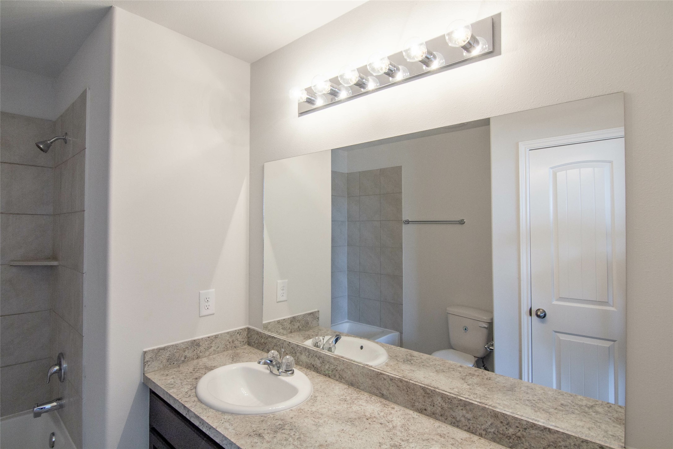 18615 Queesborough Creek Road Katy, TX 77449 - Photo 11 of 16