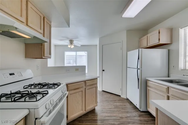 $1,399 | 698 South Racetrack Road, Unit 911, Henderson, NV 89015