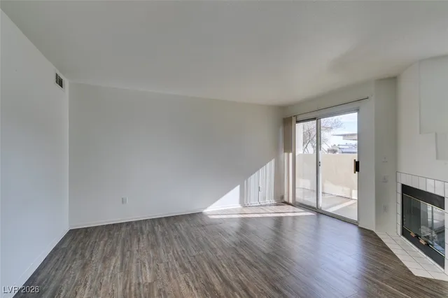 $1,399 | 698 South Racetrack Road, Unit 911, Henderson, NV 89015