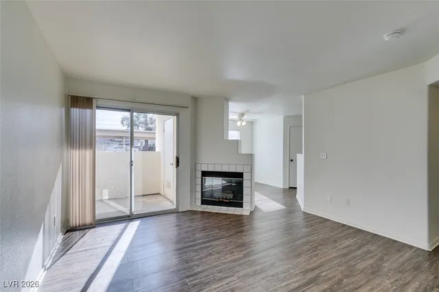 $1,399 | 698 South Racetrack Road, Unit 911, Henderson, NV 89015