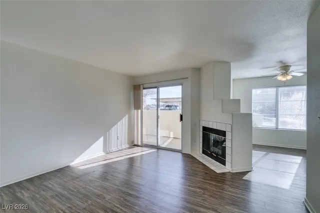 $1,399 | 698 South Racetrack Road, Unit 911, Henderson, NV 89015