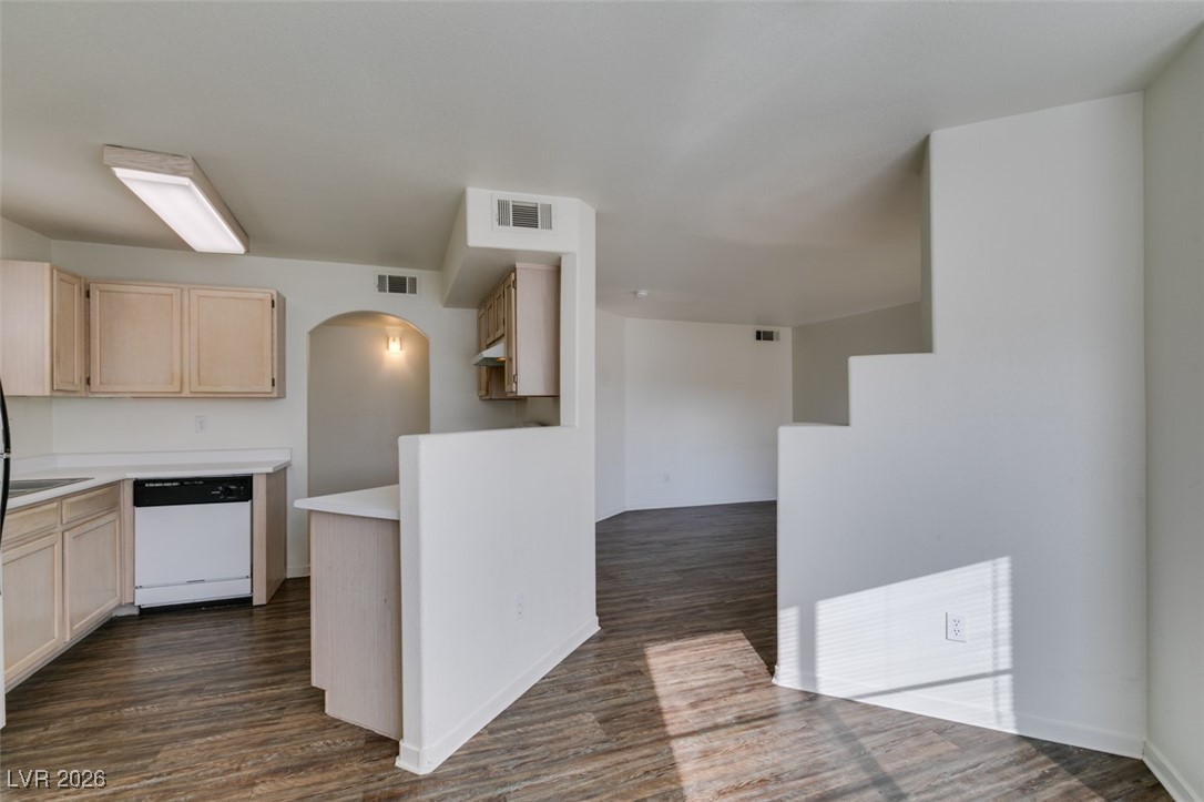 698 South Racetrack Road, Unit 911 Henderson, NV 89015 - Photo 8 of 34