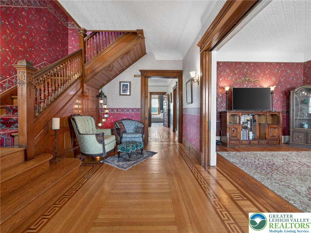 231 Main Street Slatington, PA 18080 - Photo 8 of 44
