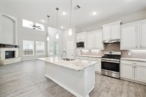 $3,500 | 1535 Giles Drive, Richmond, TX 77406