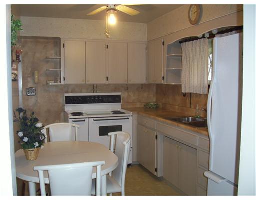 114 Messmore Road McClellandtown, PA 15458 - Photo 6 of 11 Kitchen.