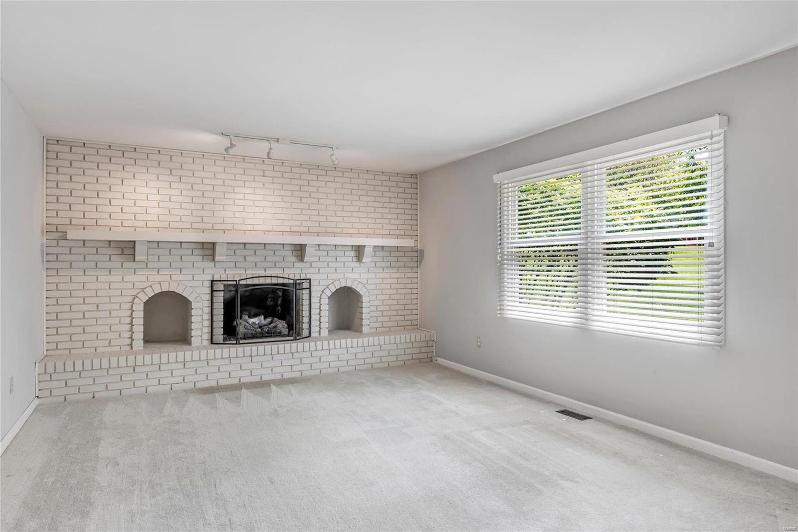 15532 Easy Ridge Court Chesterfield, MO 63017 - Photo 16 of 48 Gallery Image 16