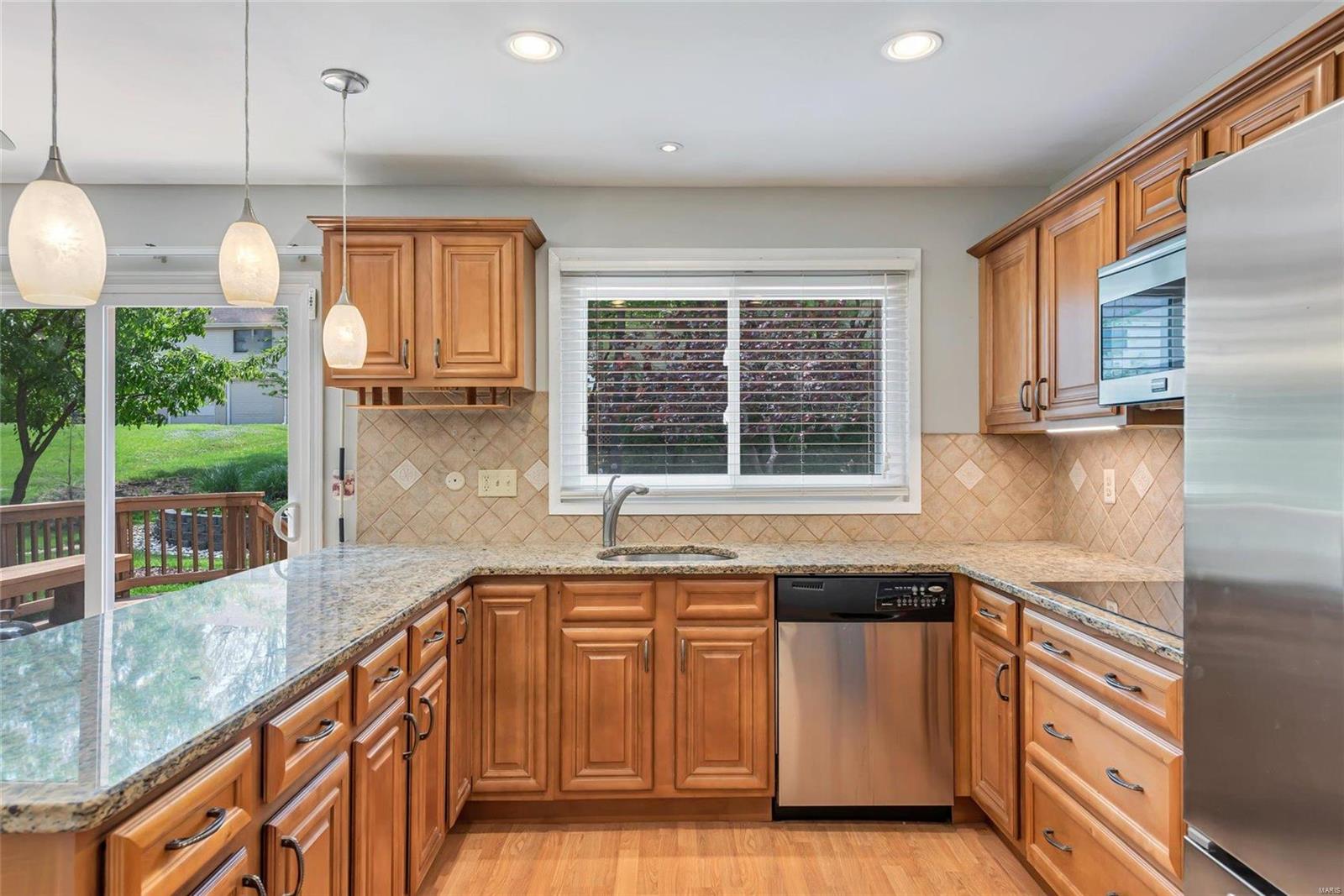 15532 Easy Ridge Court Chesterfield, MO 63017 - Photo 10 of 48 Gallery Image 10