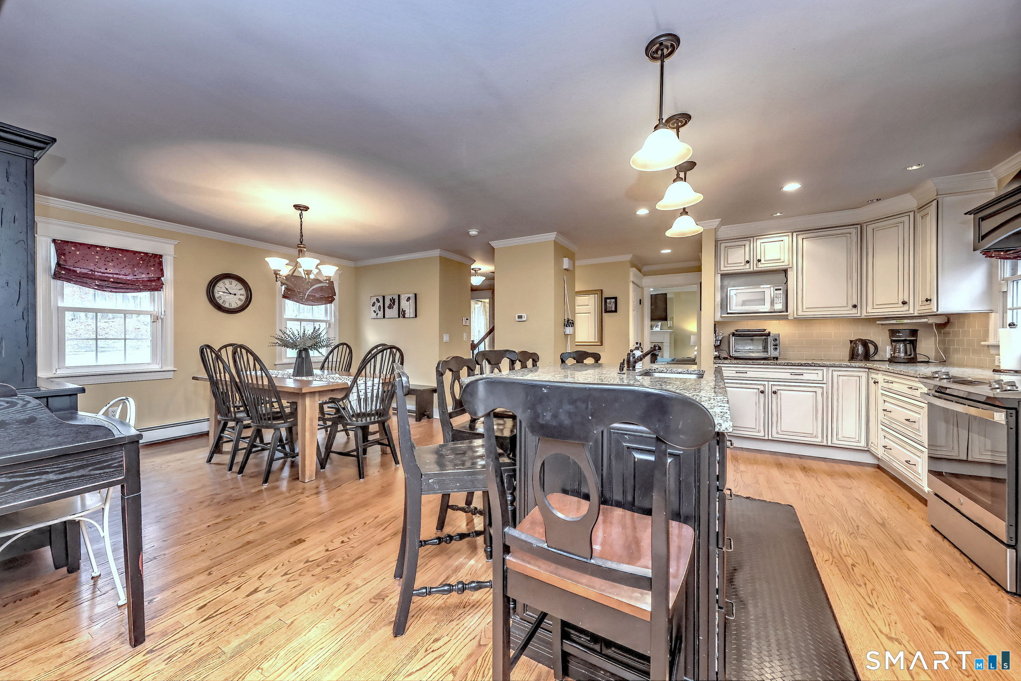 923 Garden Road Orange, CT 06477 - Photo 16 of 35