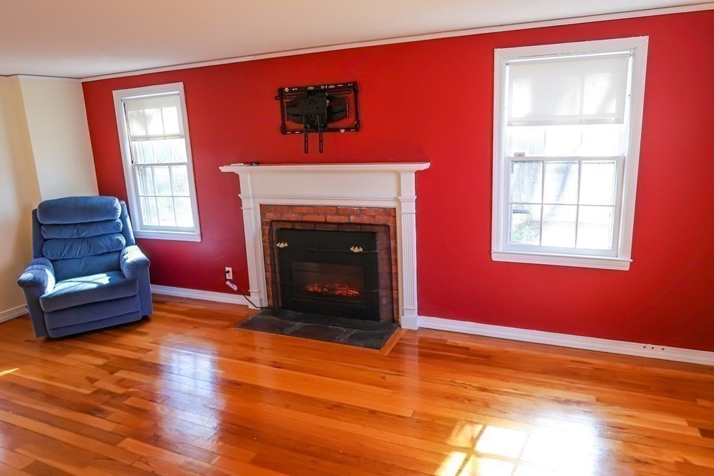 107 Donbray Road Springfield, MA 01119 - Photo 14 of 34