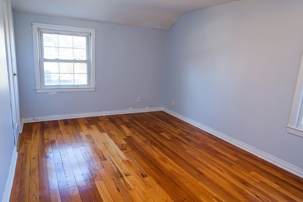 107 Donbray Road Springfield, MA 01119 - Photo 19 of 34