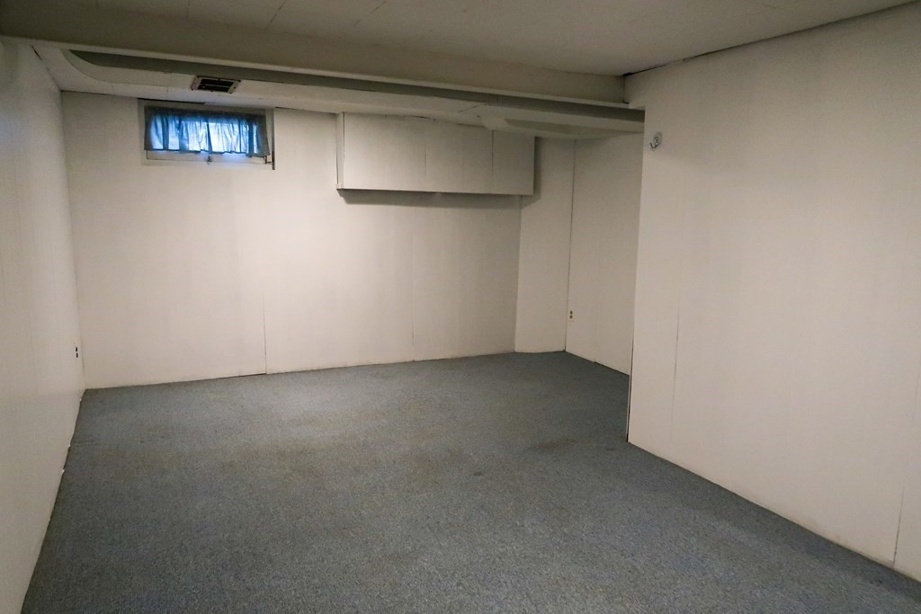 107 Donbray Road Springfield, MA 01119 - Photo 26 of 34