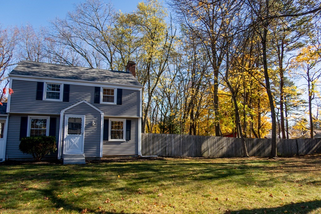 107 Donbray Road Springfield, MA 01119 - Photo 4 of 34