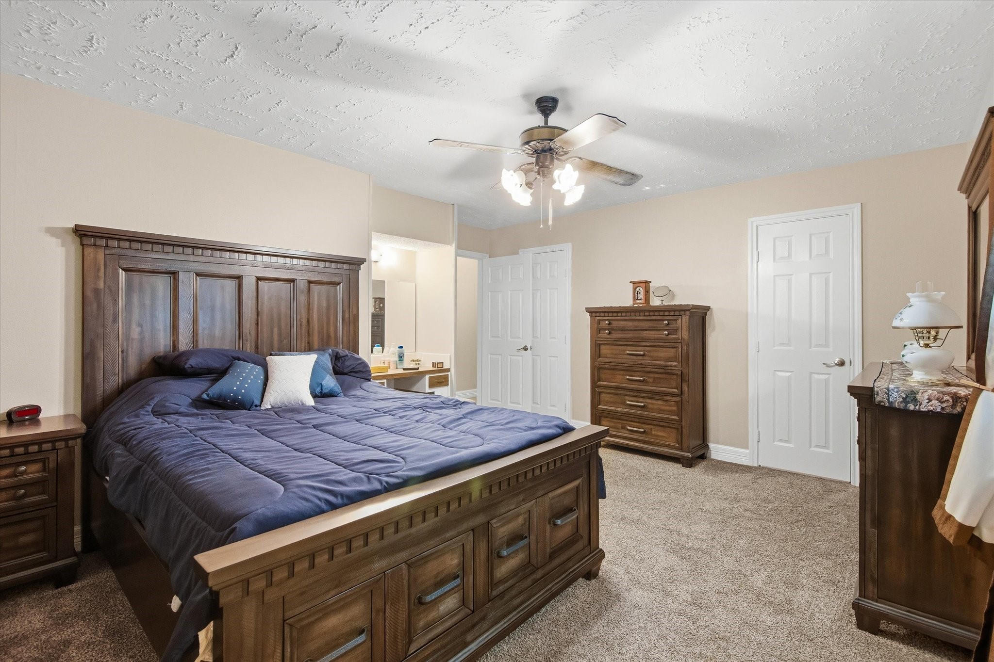 411 County Road 2298 Cleveland, TX 77327 - Photo 26 of 47 a bed room with a bed and furniture
