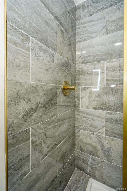 24154 Rougecrest Road Southfield, MI 48033 - Photo 72 of 84