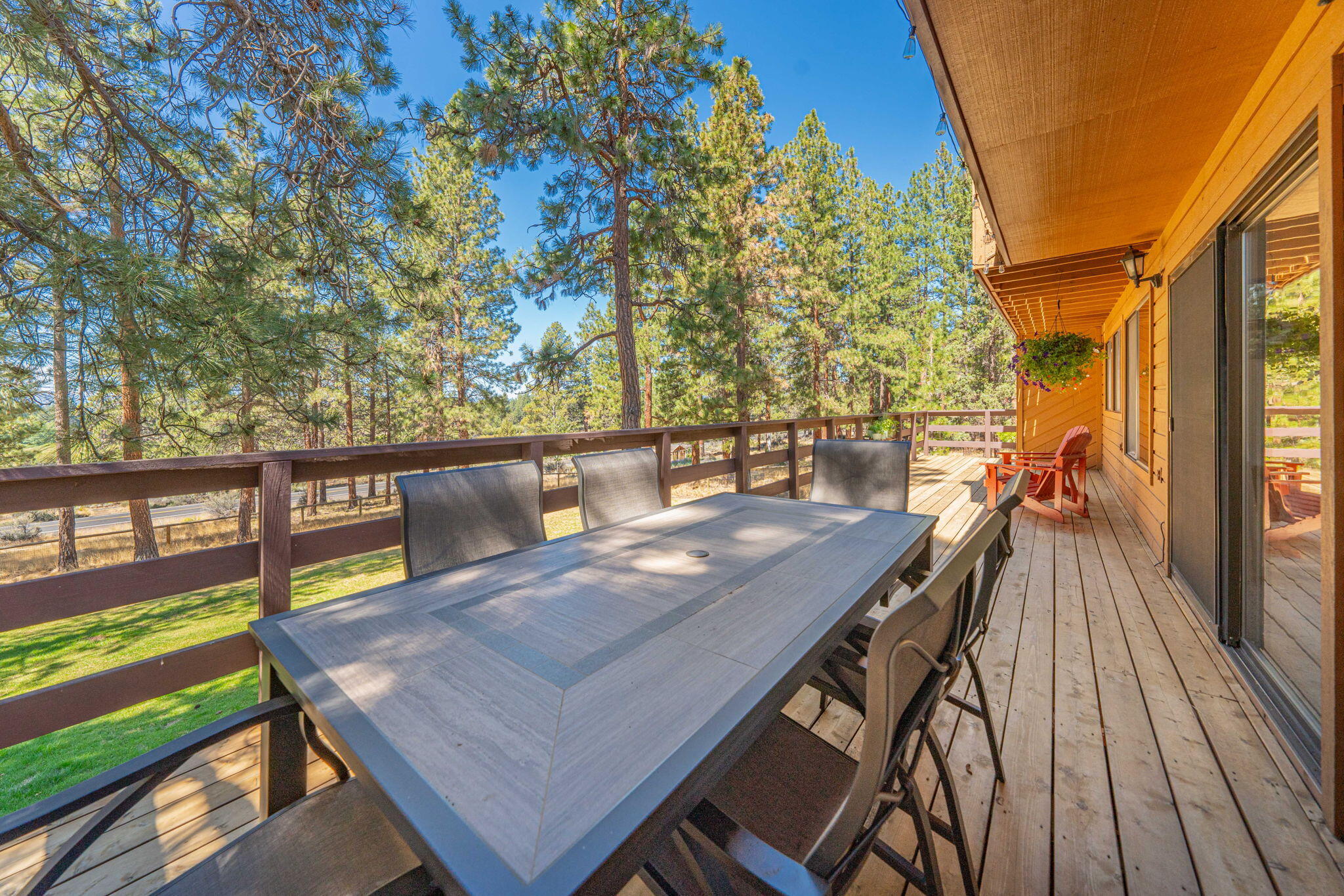 69777 Pine Ridge Road Sisters, OR 97759 - Photo 54 of 73 18-web-or-mls-Riley_Visuals-18